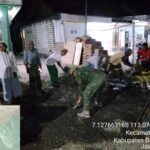 Kejar Target Pembangunan, Pengecoran Jembatan Bakti TNI AD di Blega Dikerjakan Hingga Malam