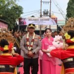 Nuansa Tradisi dan Khidmat Warnai Penyambutan Kapolres Sampang yang Baru
