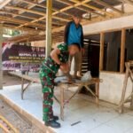 Koramil Socah Genjot Pembangunan RTLH Milik Ibu Hotijah di Desa Keleyan